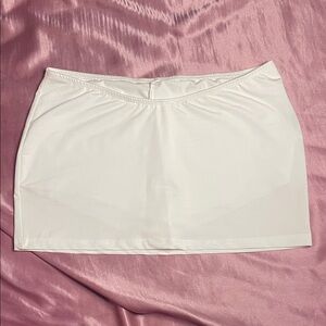 Fashion Nova White Skort 🤍